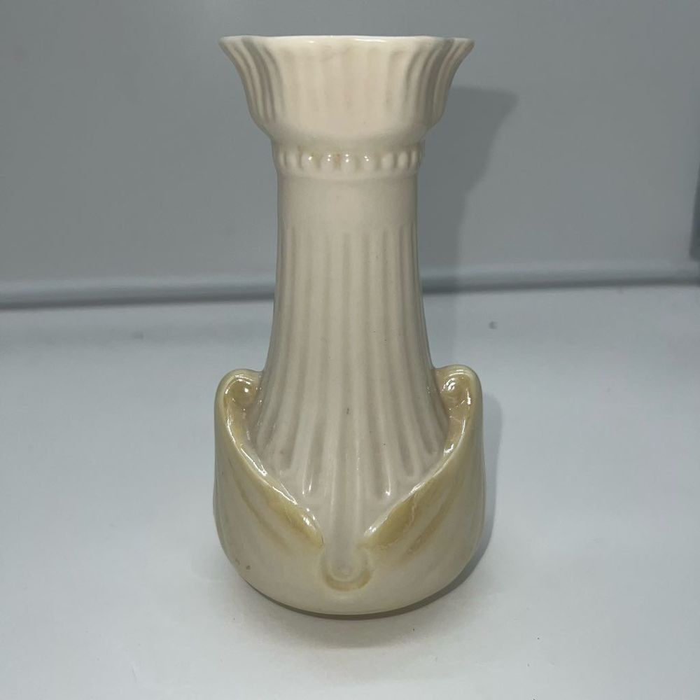Belleek 1950s Vintage Moore Vase